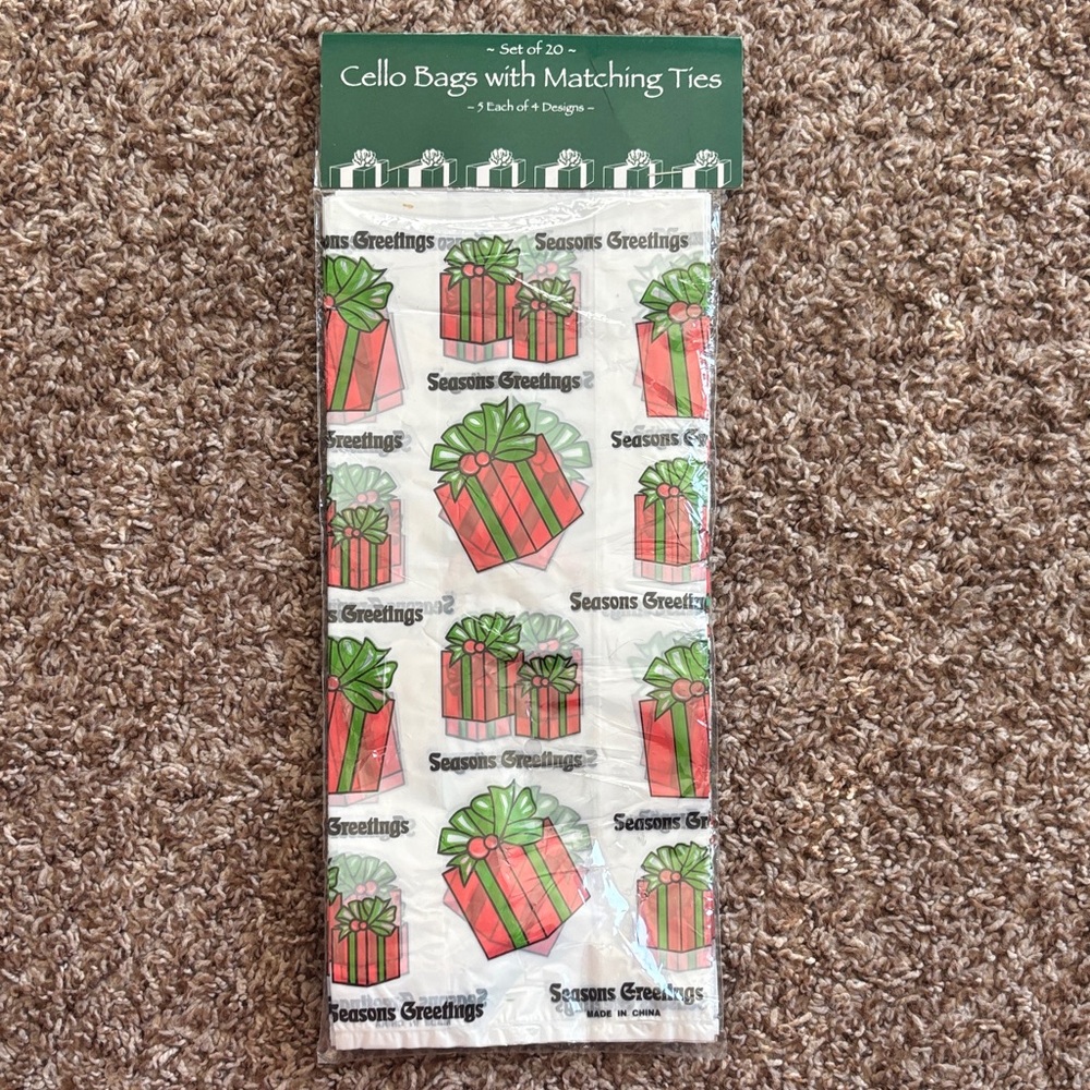 Seasons Greetings Cello Bags with Matching Ties - Set of 20 -5 Each of 4 Design